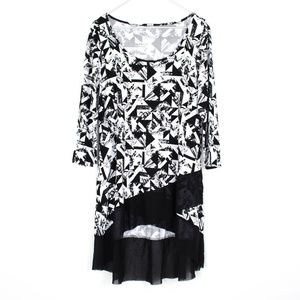 Women Top Tunic Geometric Black White Medium AD